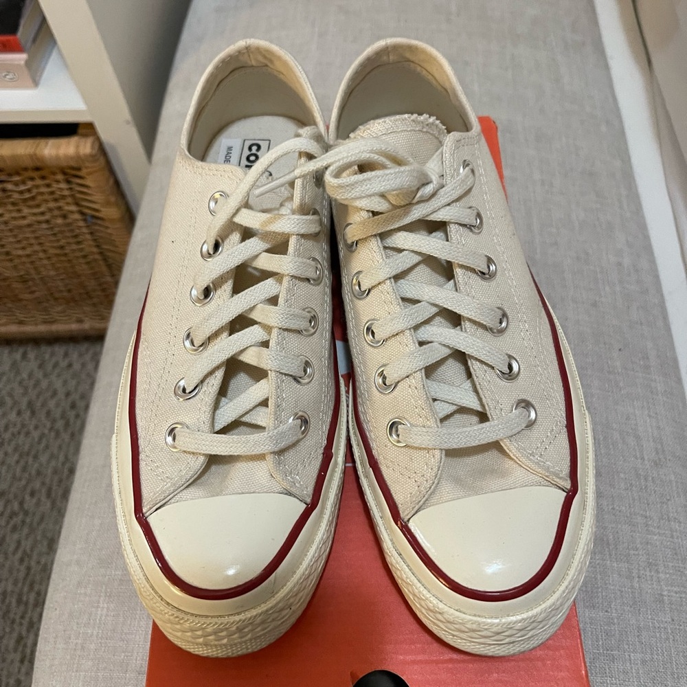 Chuck 70 Canvas- UNISEX LOW TOP SHOE